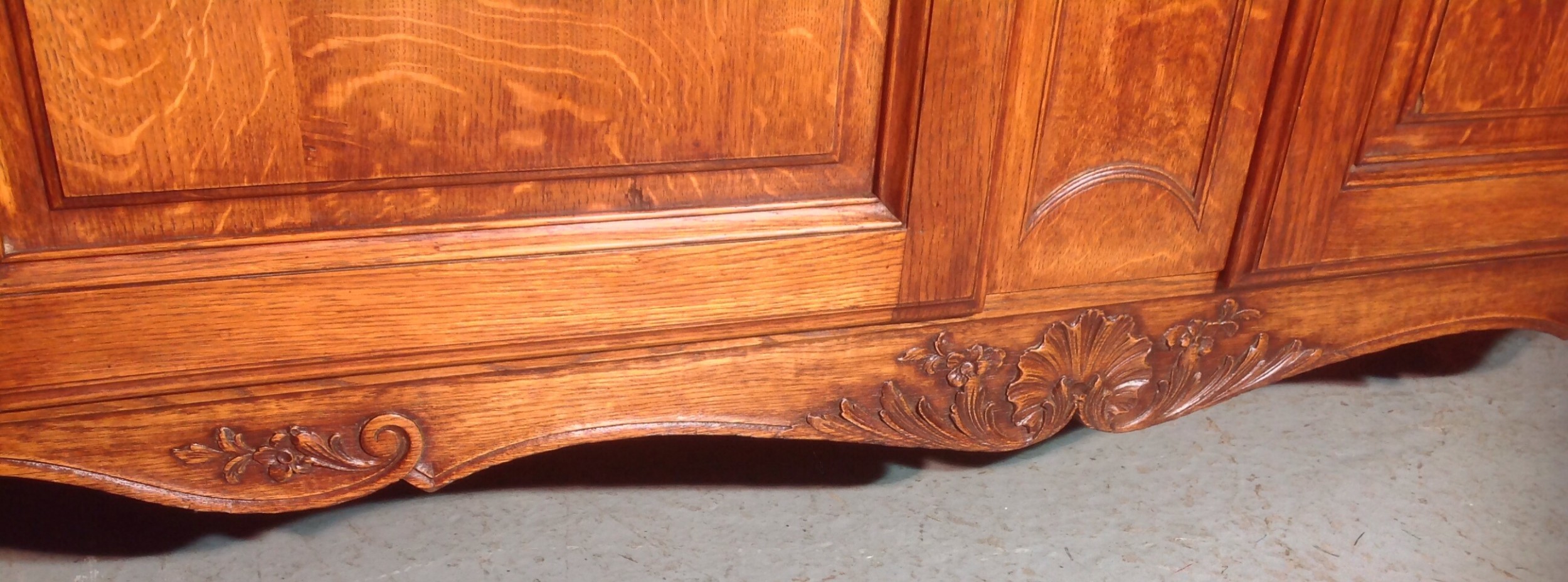 CARVED OAK FRENCH ARMOIRE View V