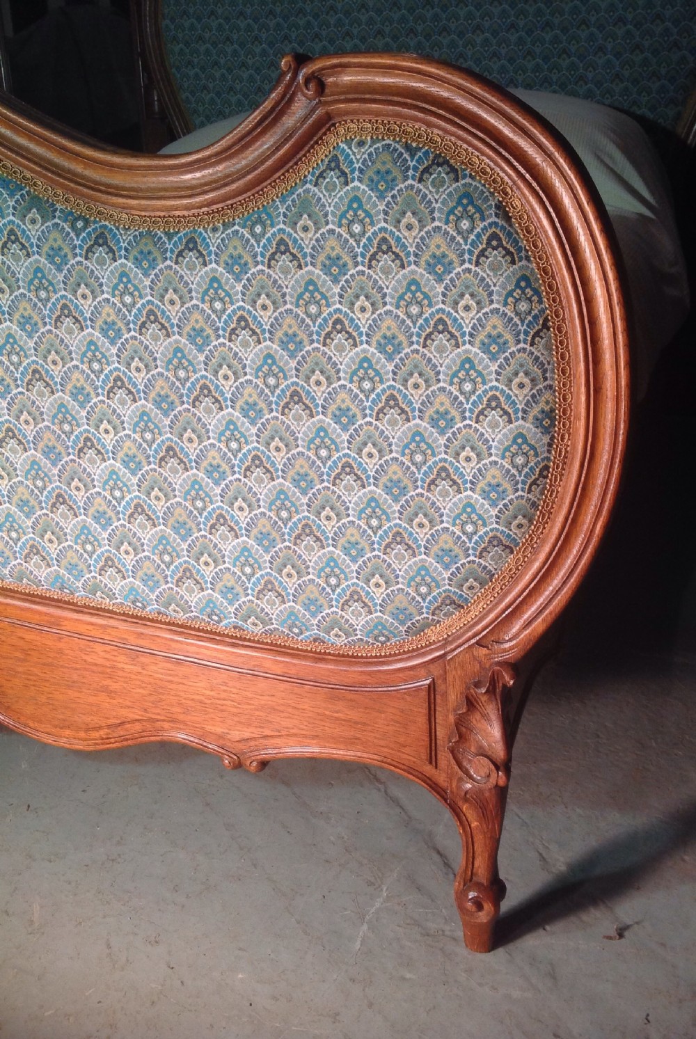 FRENCH OAK UPHOLSTERED BED View III