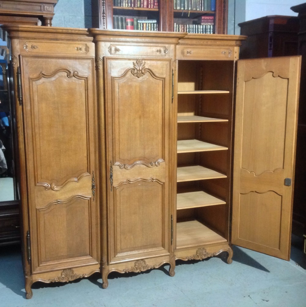 CARVED OAK FRENCH ARMOIRE View V
