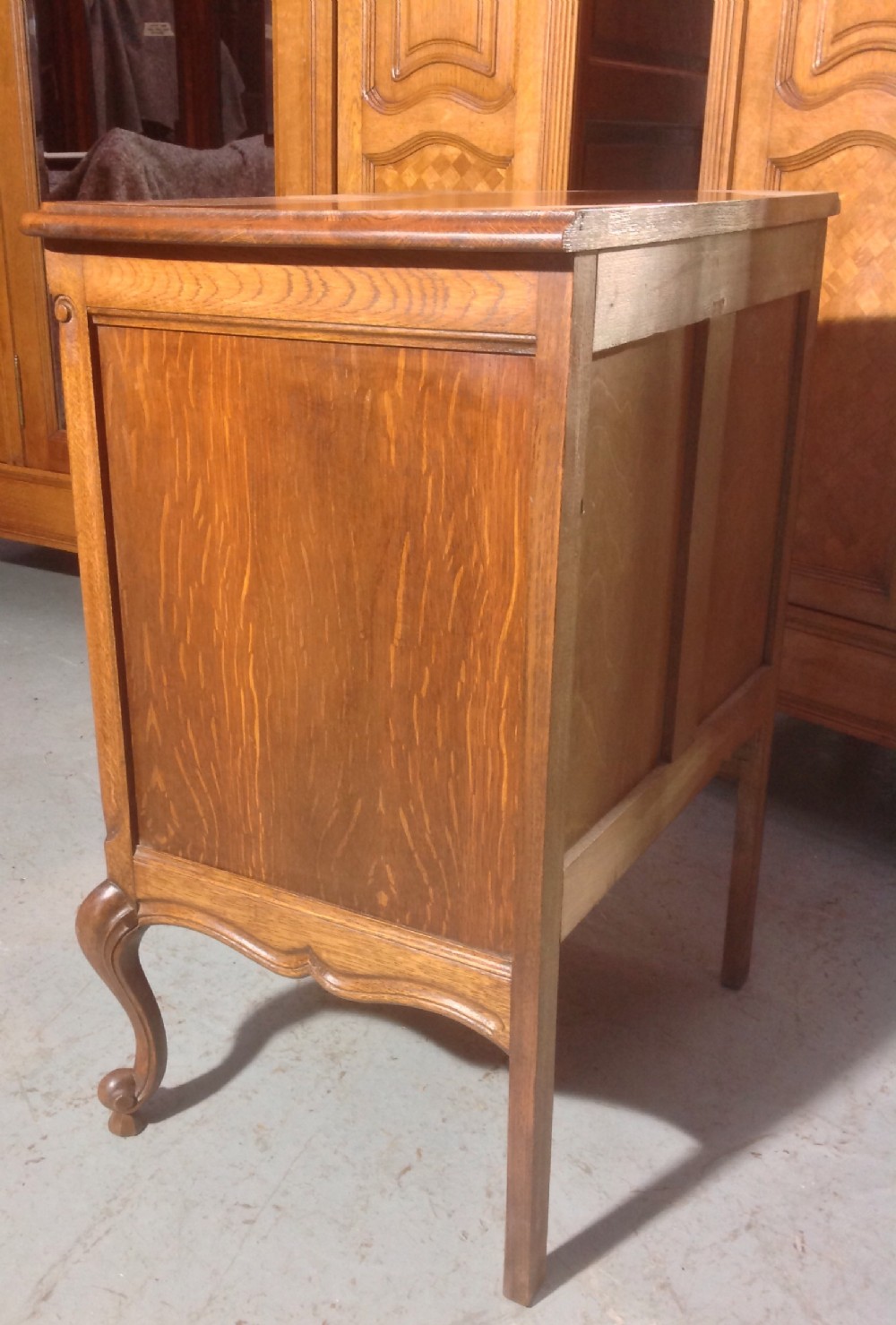 CARVED OAK FRENCH CHEST View VIII