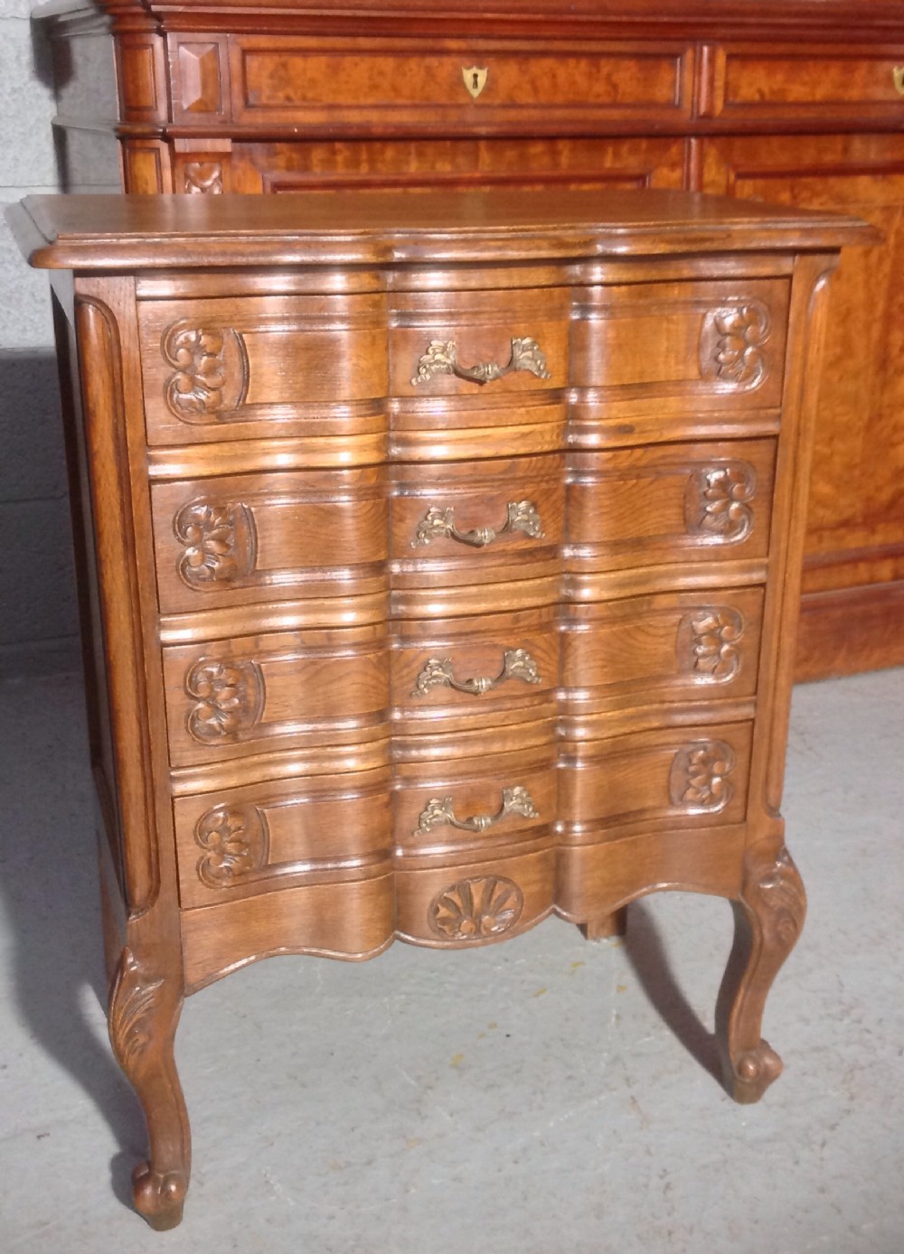 CARVED OAK FRENCH CHEST View V