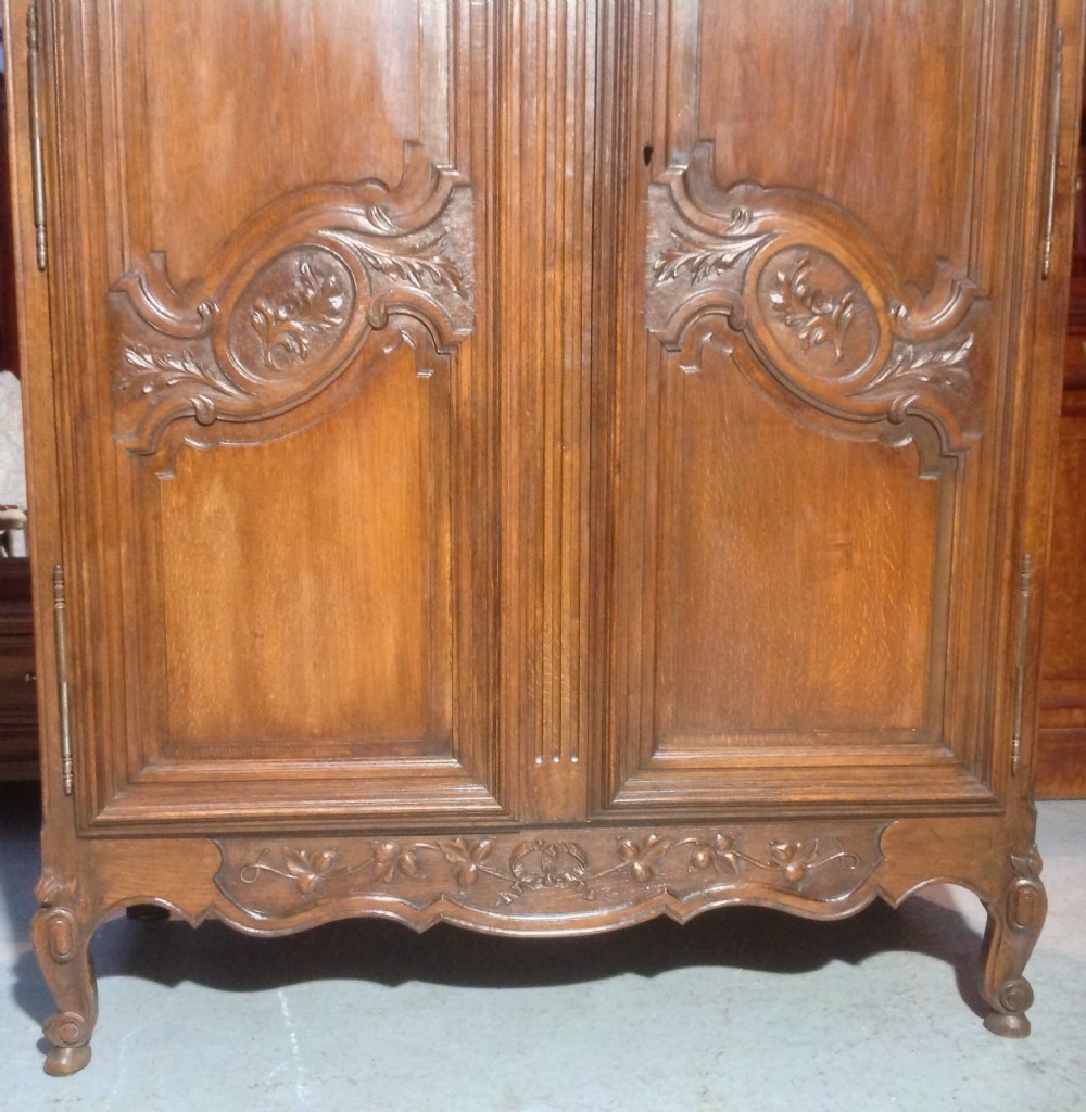 CARVED OAK FRENCH ARMOIRE  View VII