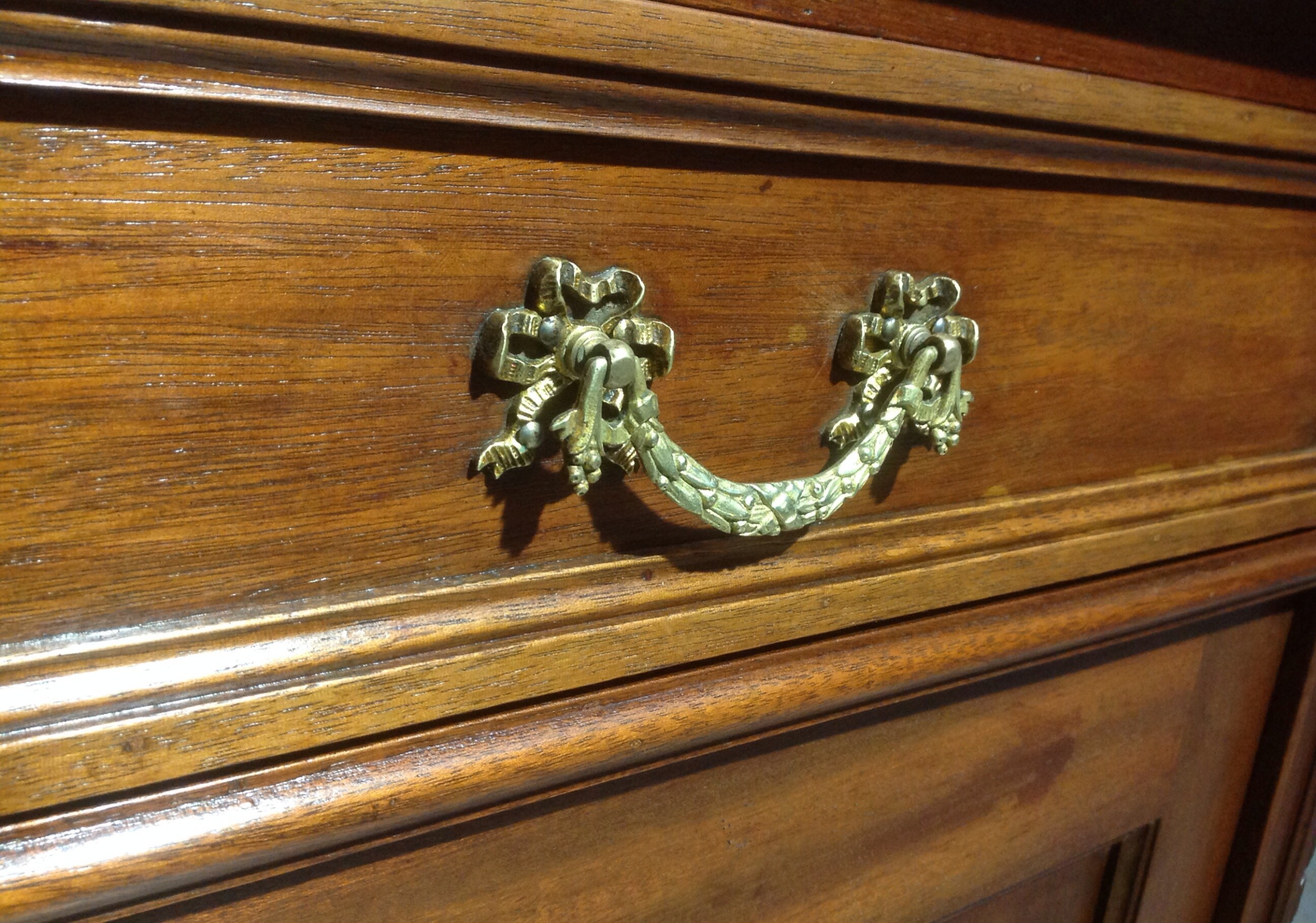 FRENCH MAHOGANY ARTS AND CRAFTS WASHSTAND  View VIII