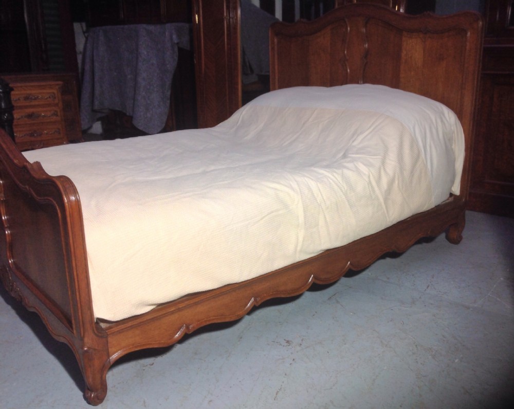 CARVED OAK FRENCH BED View VII