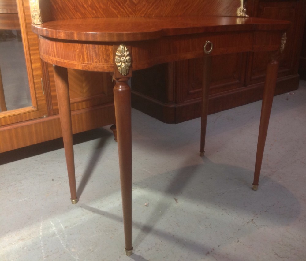 ART DECO FRENCH WALNUT DRESSING TABLE View XI