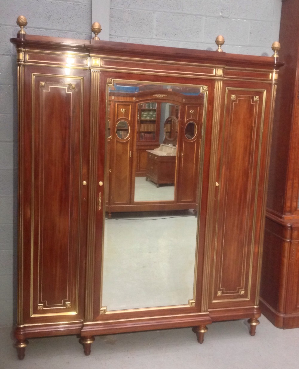 BREAKFRONT FRENCH MAHOGANY ARMOIRE View IV