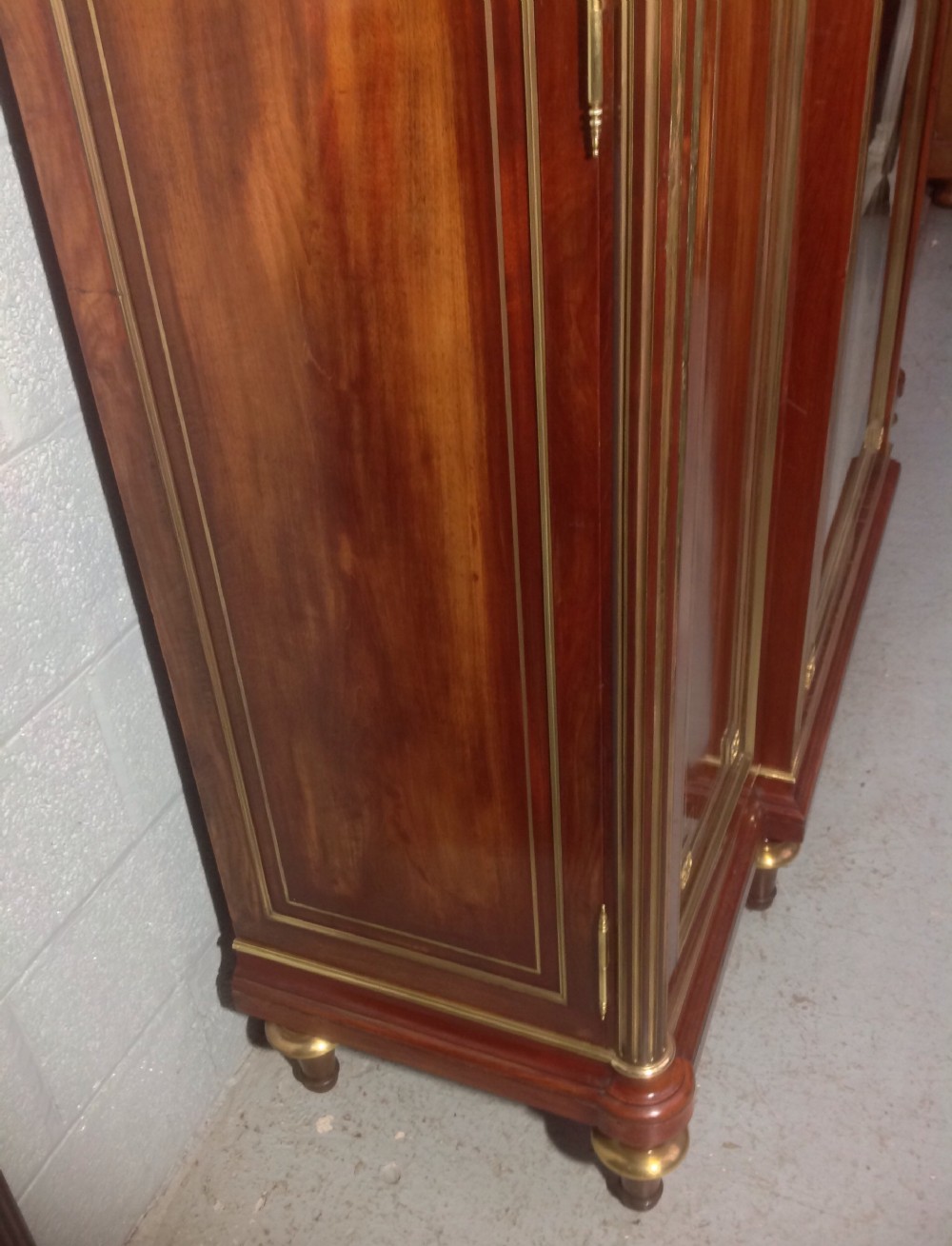 BREAKFRONT FRENCH MAHOGANY ARMOIRE View XII