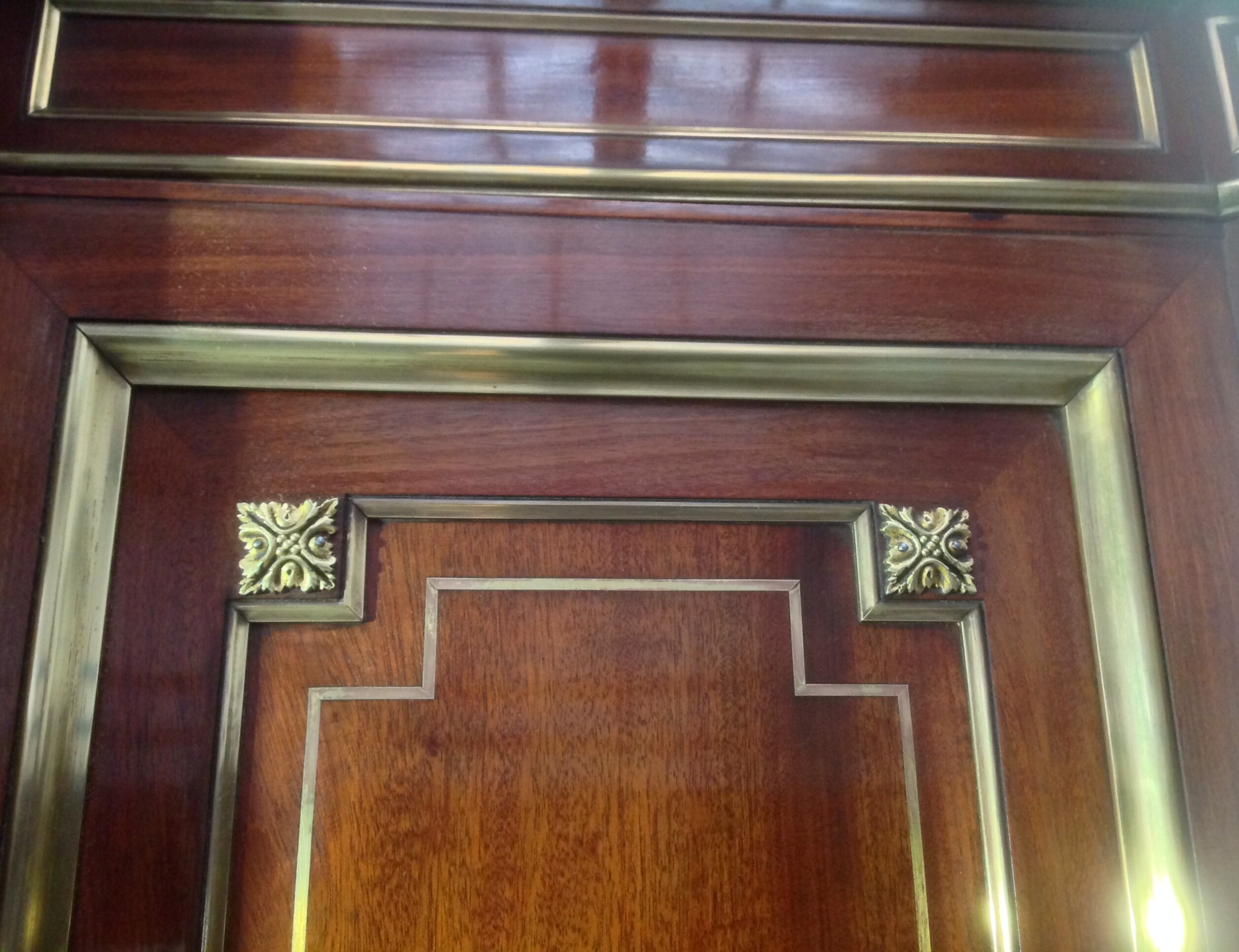 BREAKFRONT FRENCH MAHOGANY ARMOIRE View XIV