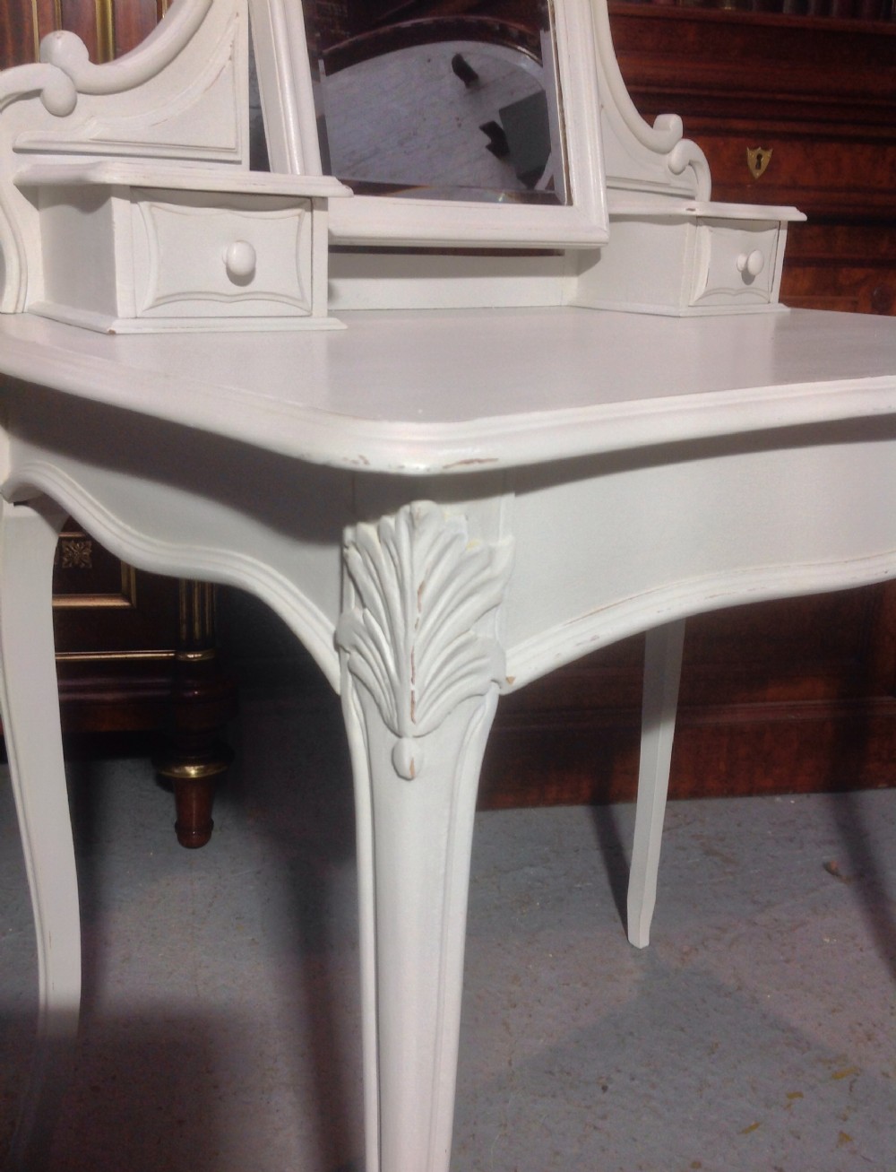 PAINTED FRENCH DRESSING TABLE View VII