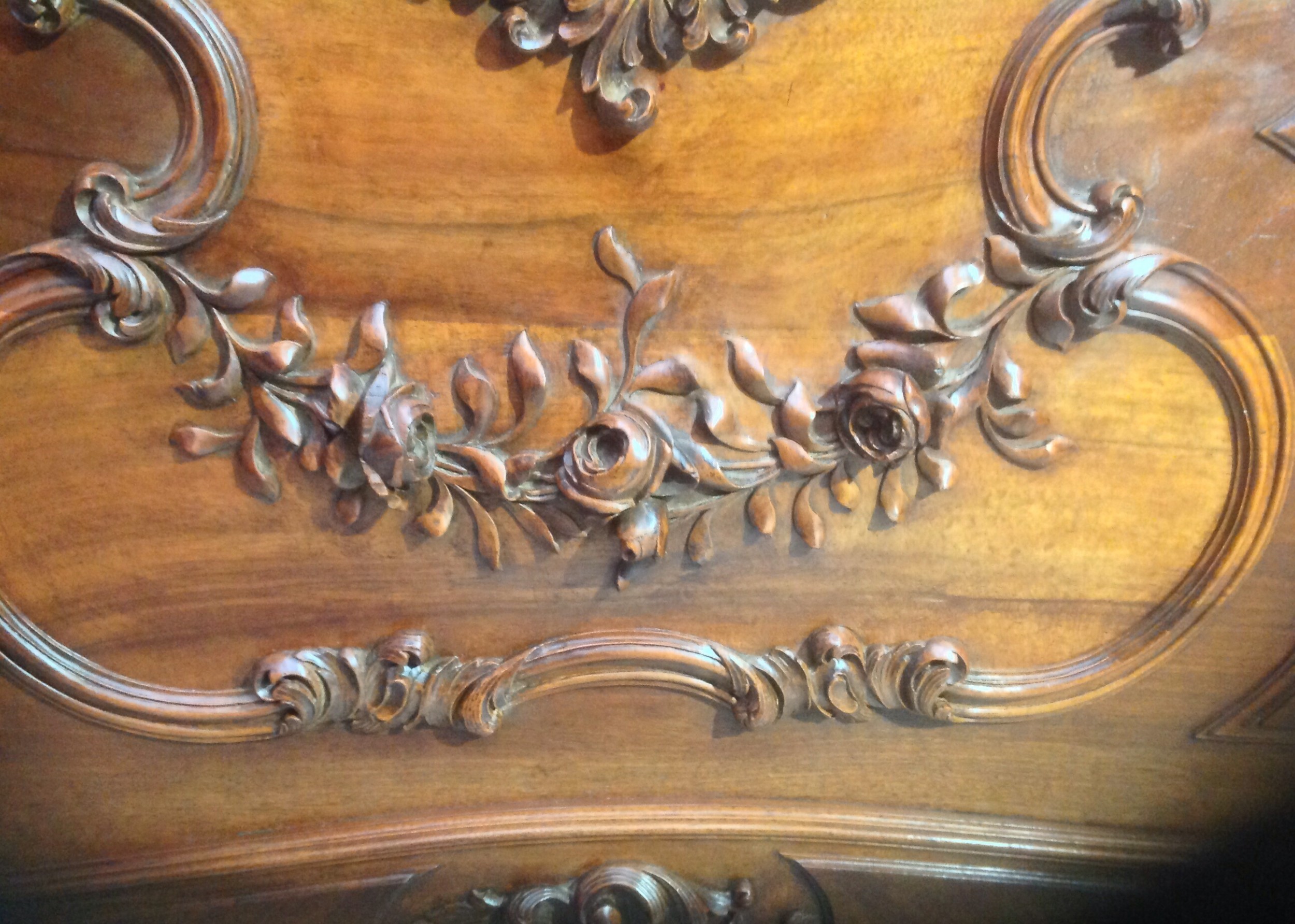CARVED WALNUT FRENCH LOUIS XV BED View IV