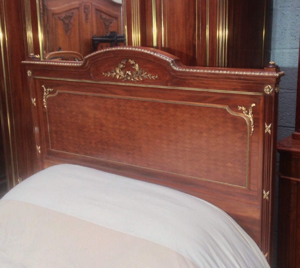 FRENCH KINGSIZE MAHOGANY  BED WITH AMAZING BRASS DETAILING View VI