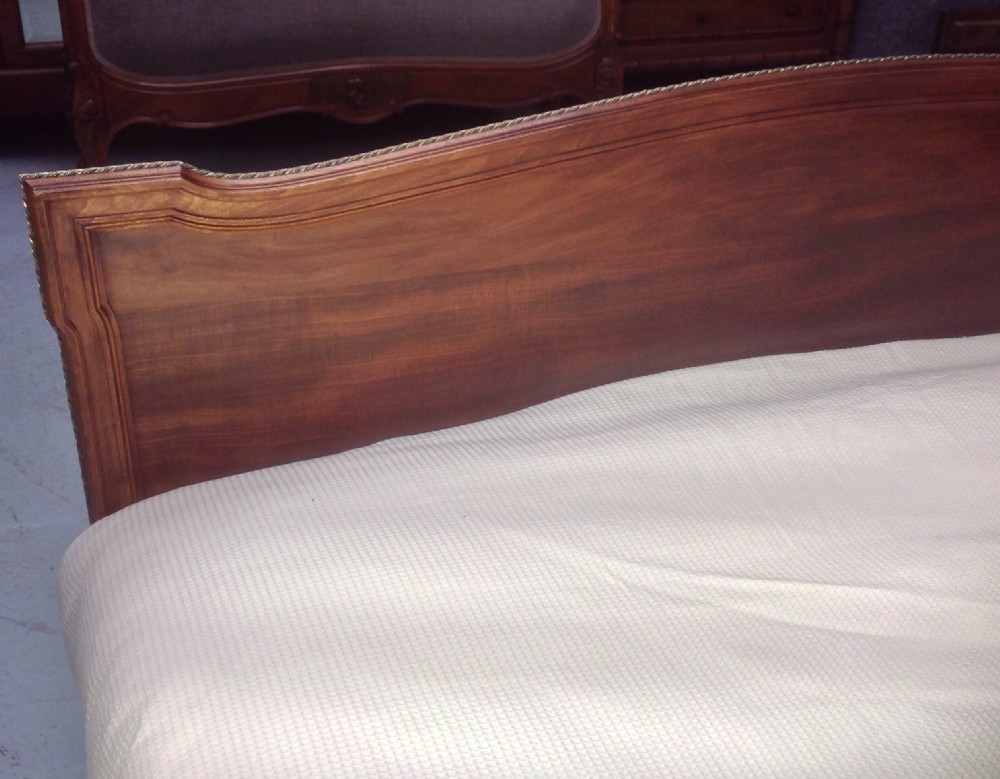 FRENCH KINGSIZE MAHOGANY  BED WITH AMAZING BRASS DETAILING View VIII