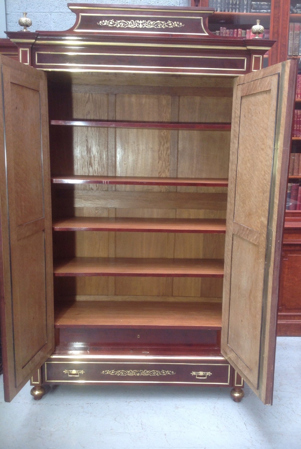 FRENCH MAHOGANY ARMOIRE WITH BOULLE INLAYS View X