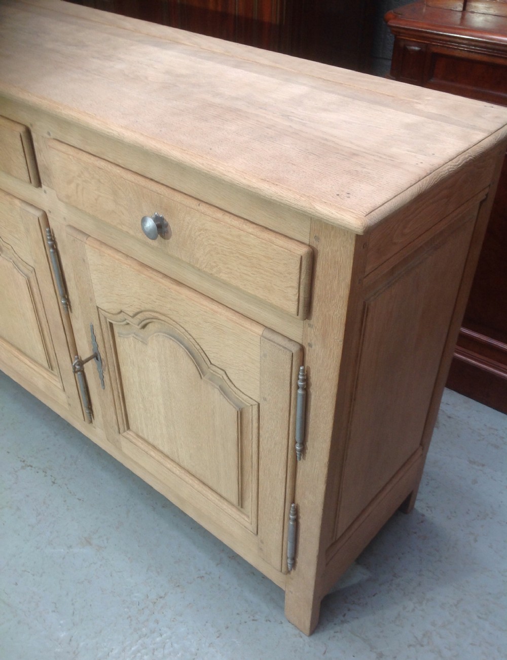 STRIPPED OAK FRENCK SIDEBOARD View V
