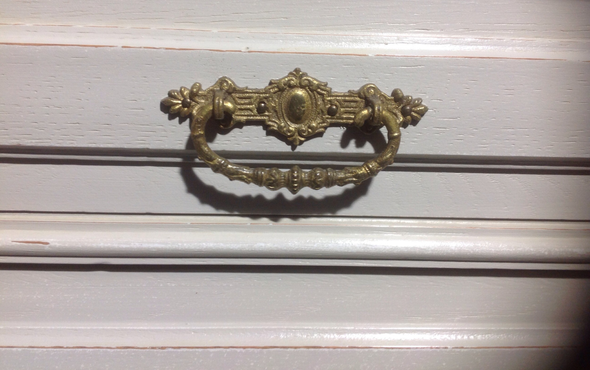 PAINTED FRENCH OAK DRESSING TABLE View VI