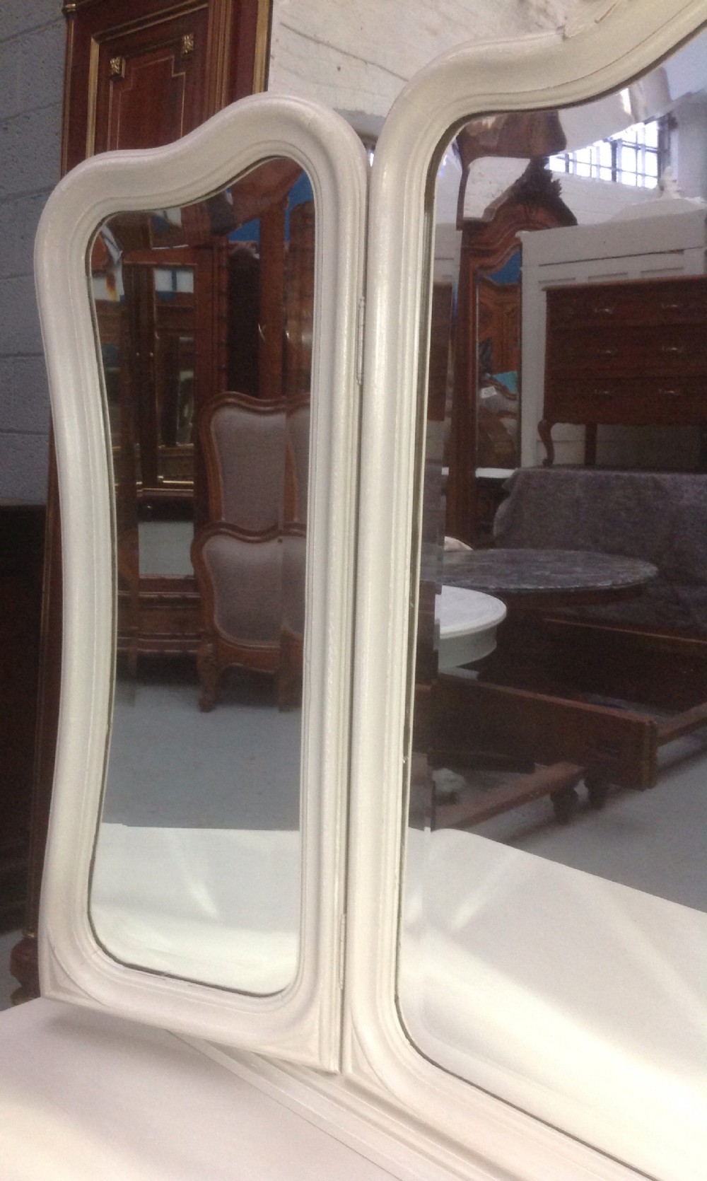 PAINTED FRENCH OAK DRESSING TABLE View XI