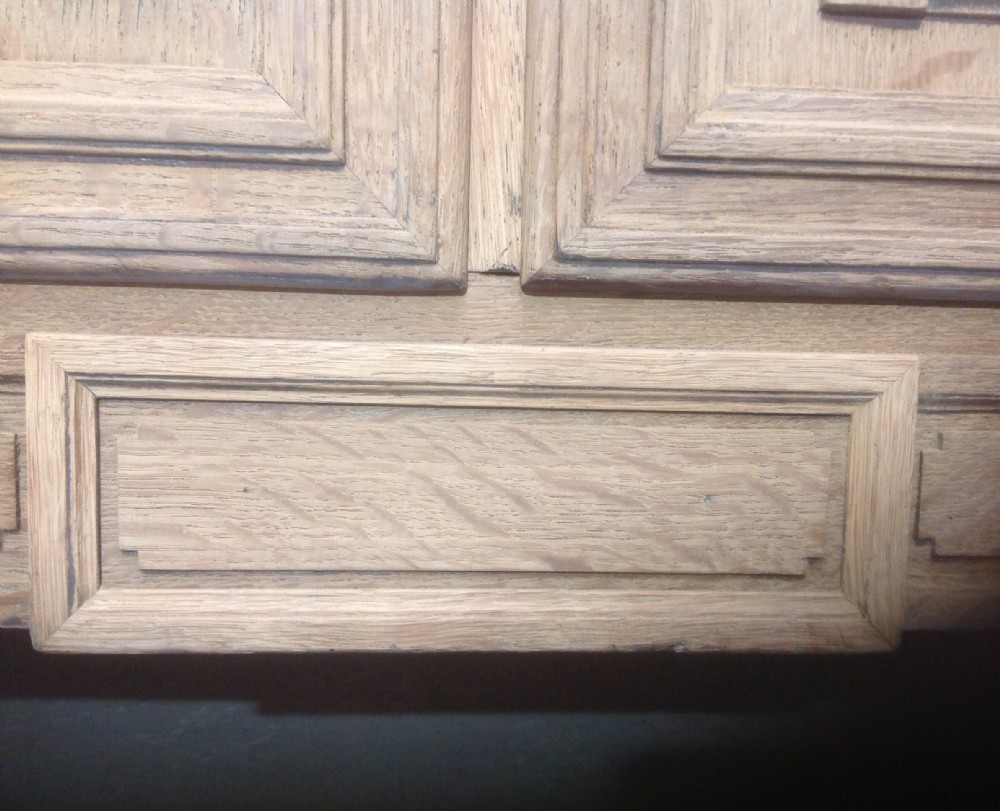 FRENCH STRIPPED  OAK WASHSTAND View V