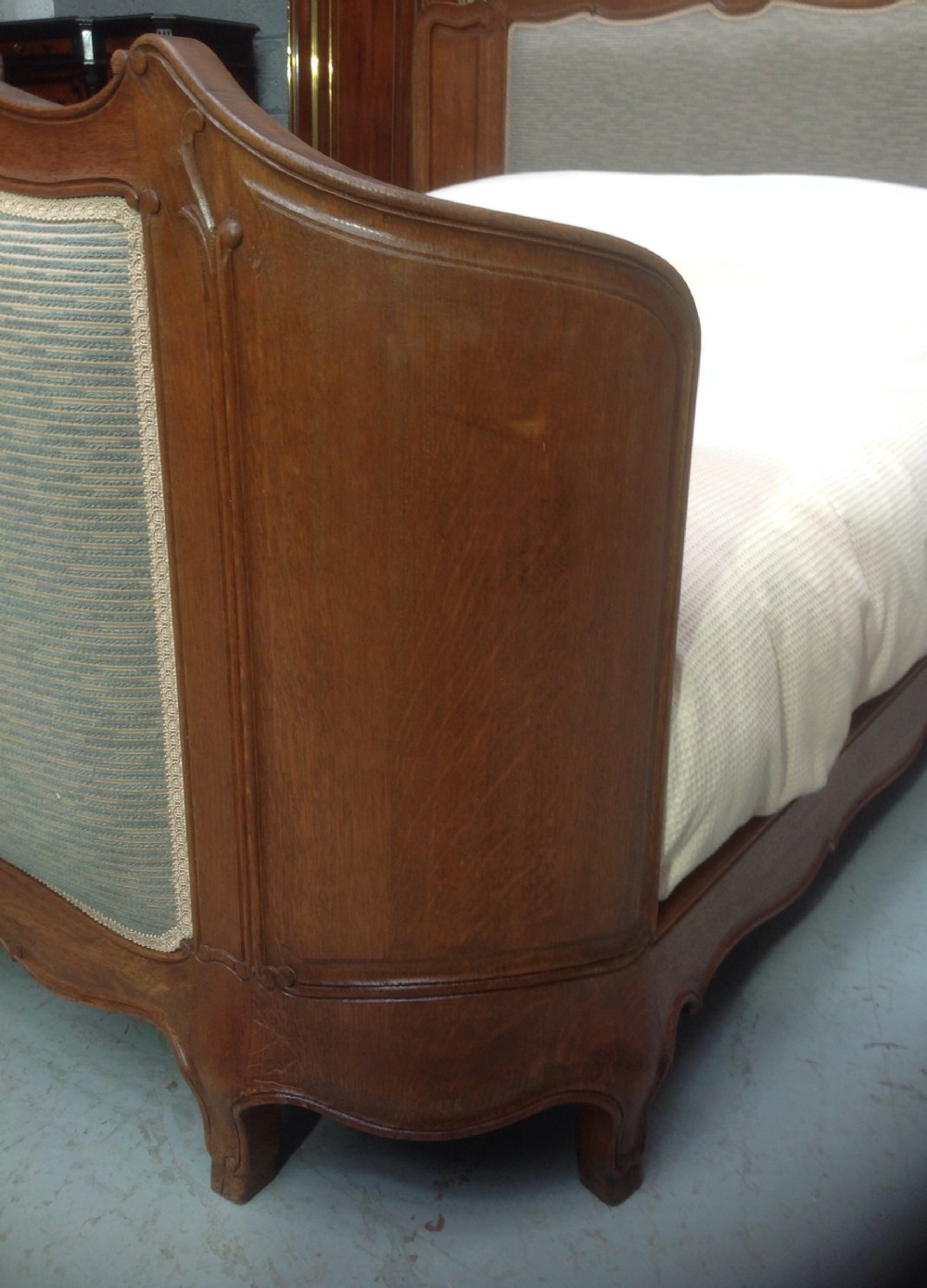 CARVED OAK SUPER KING SIZE FRENCH BED View III