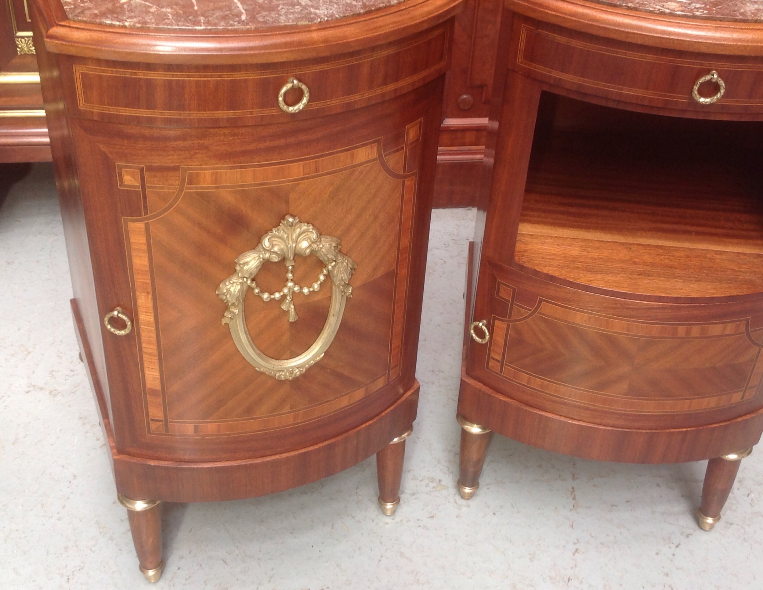 PAIR OF FRENCH ART DECO BEDSIDE CABINETS View II