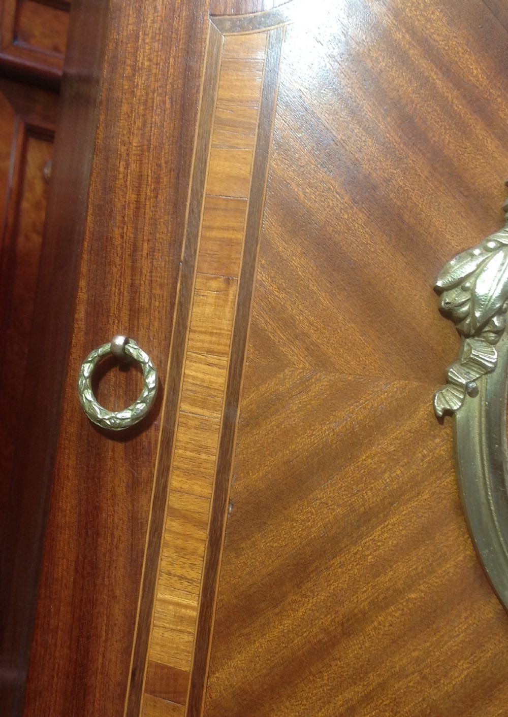 PAIR OF FRENCH ART DECO BEDSIDE CABINETS View X