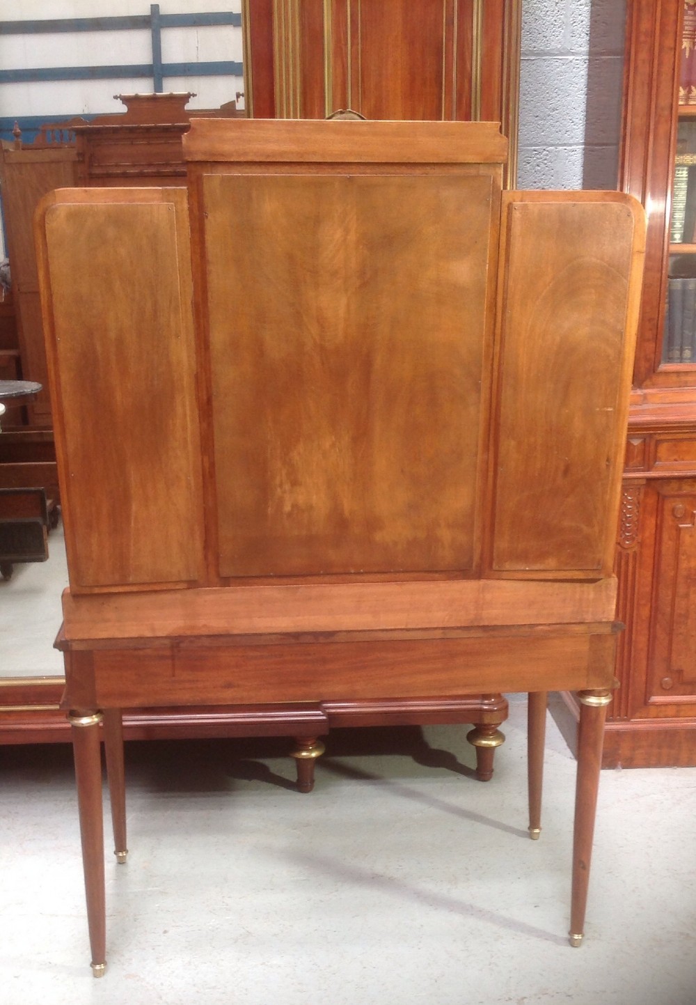 FRENCH ART DECO MAHOGANY DRESSING TABLE View X