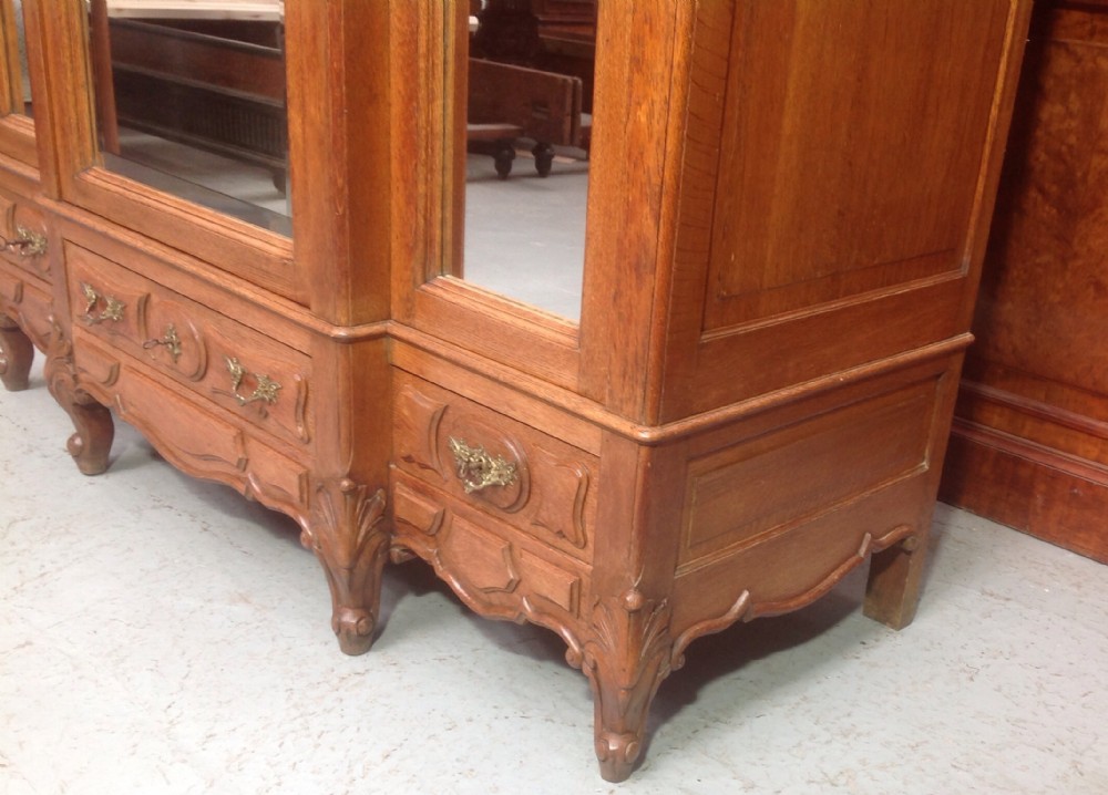 CARVED OAK FRENCH TRIPLE ARMOIRE View IV