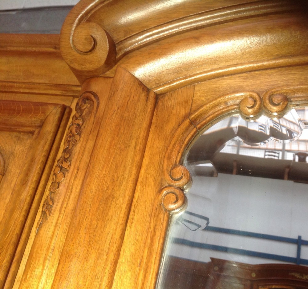 BREAKFRONT OAK FRENCH ARMOIRE View VIII
