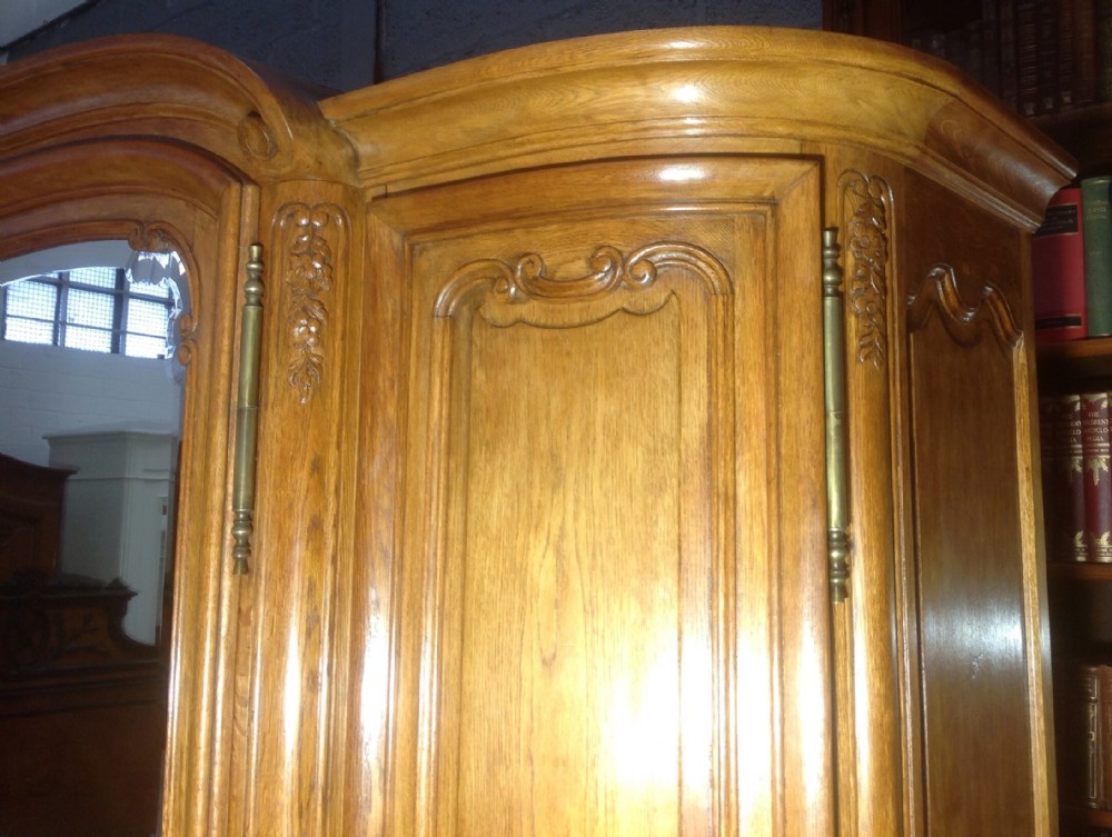 BREAKFRONT OAK FRENCH ARMOIRE View XI