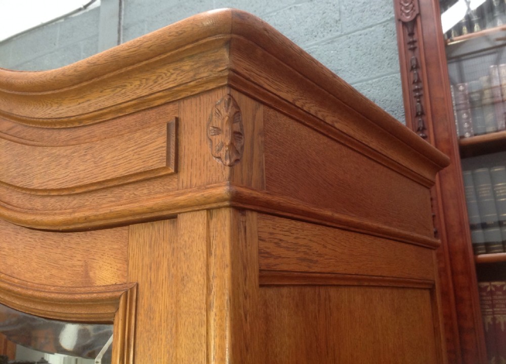 FRENCH OAK ARMOIRE View VIII