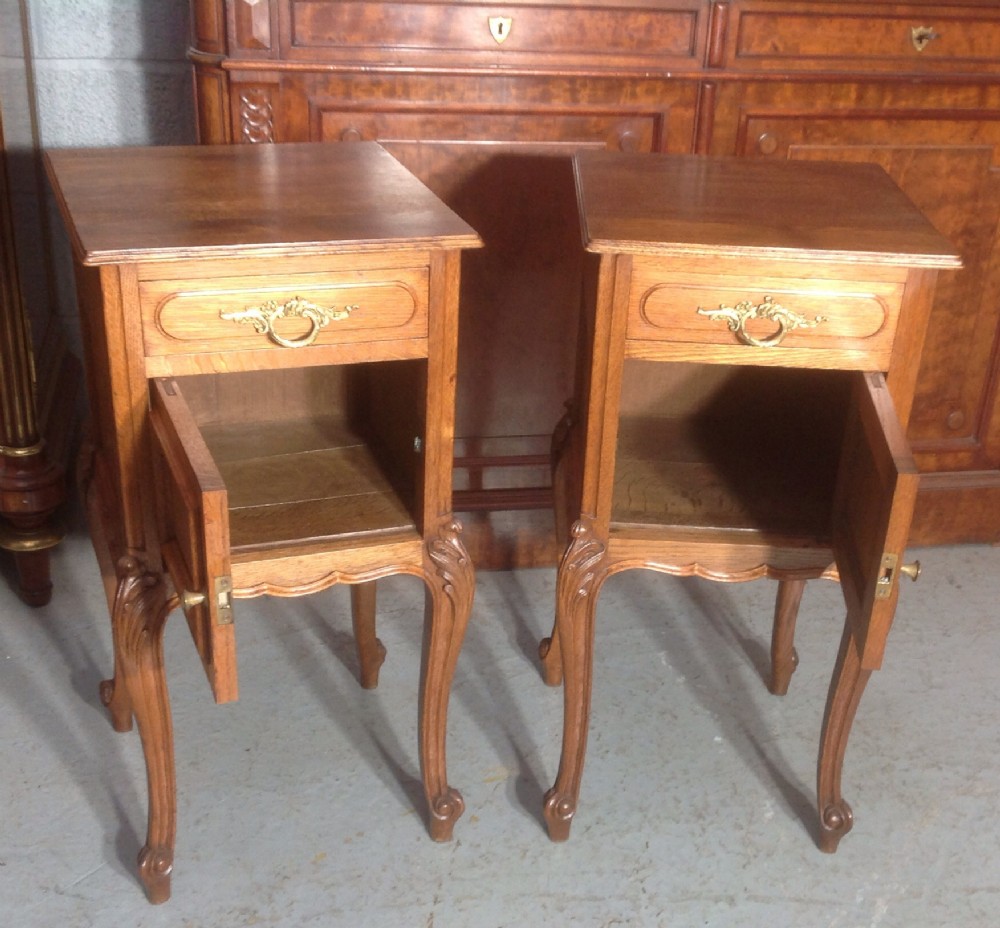 PAIR OF OAK OAK FRENCH BEDSIDE CABINETS View IV