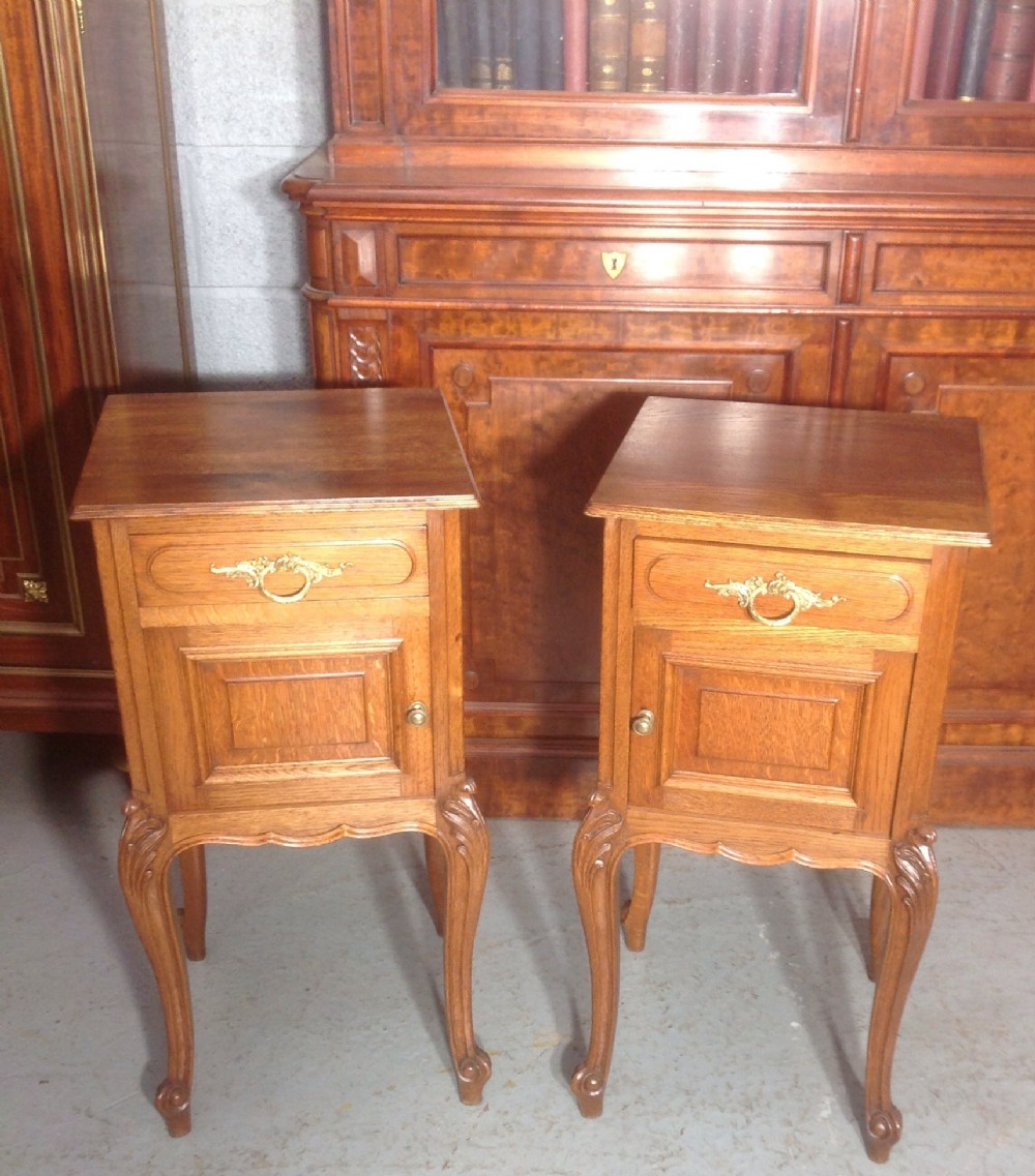 PAIR OF OAK OAK FRENCH BEDSIDE CABINETS View VIII