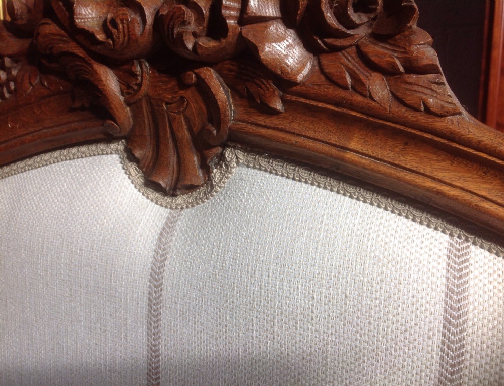 FRENCH OAK UPHOLSTERED BED View IX