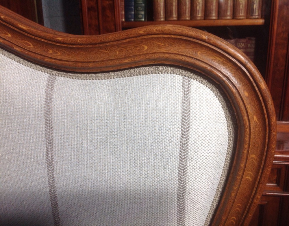 FRENCH OAK UPHOLSTERED BED View XIII