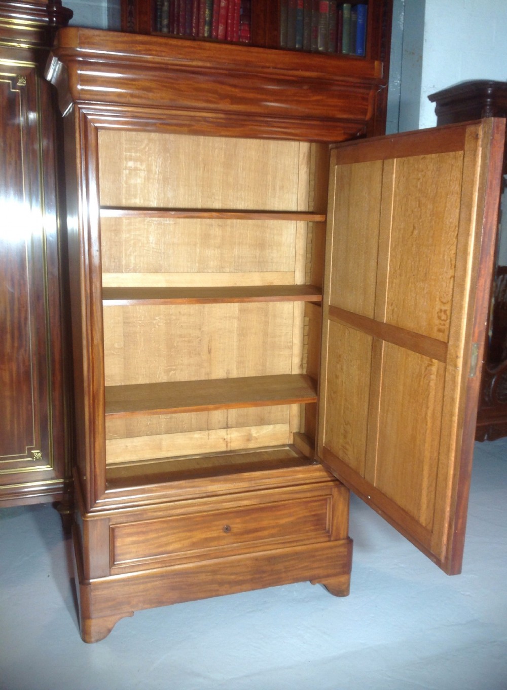FRENCH MAHOGANY LOUIS PHILLIPPE ARMOIRE View VI