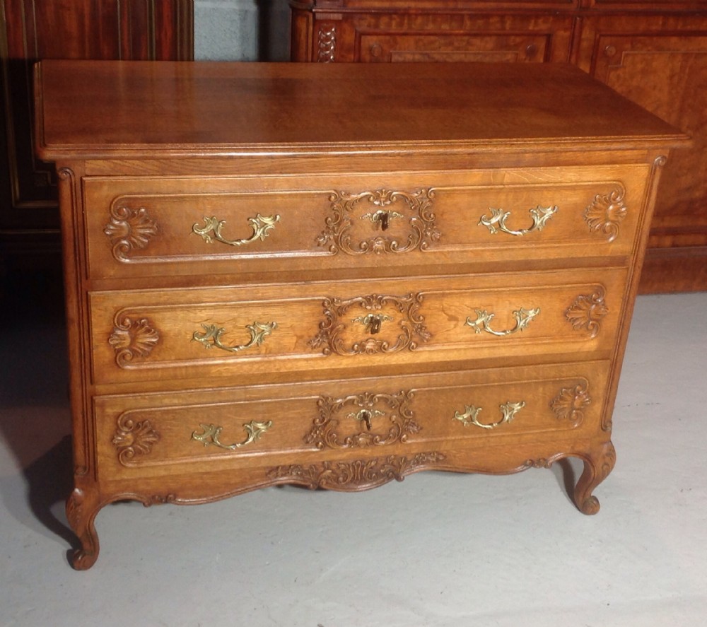 CARVED OAK FRENCH CHEST View XI