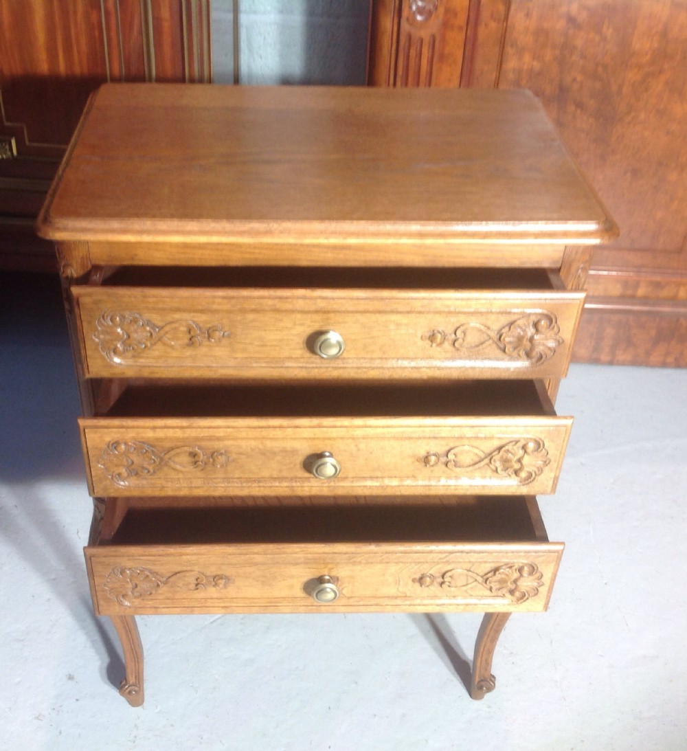 CARVED OAK FRENCH CHEST View VII