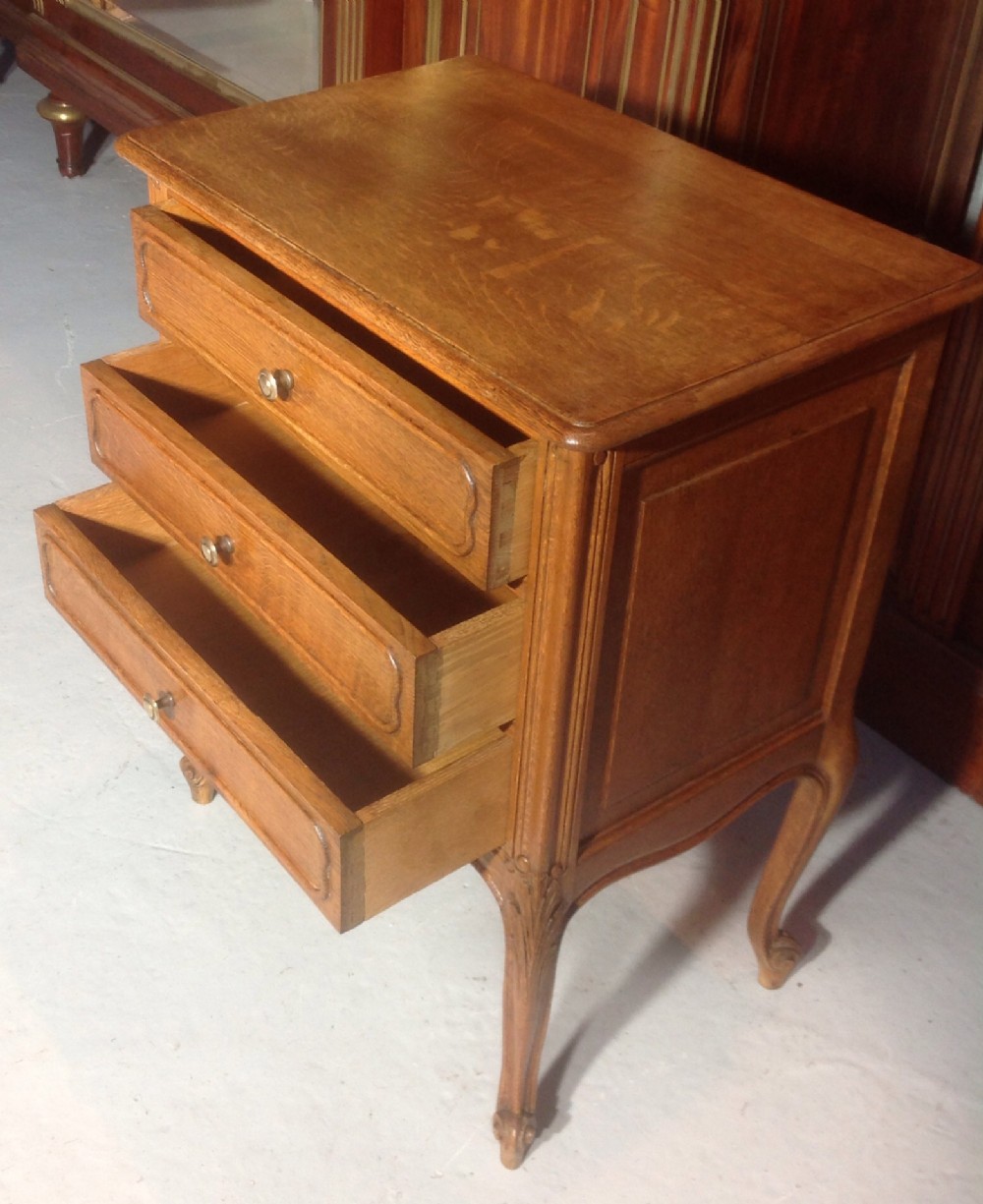 CARVED OAK FRENCH CHEST View IV