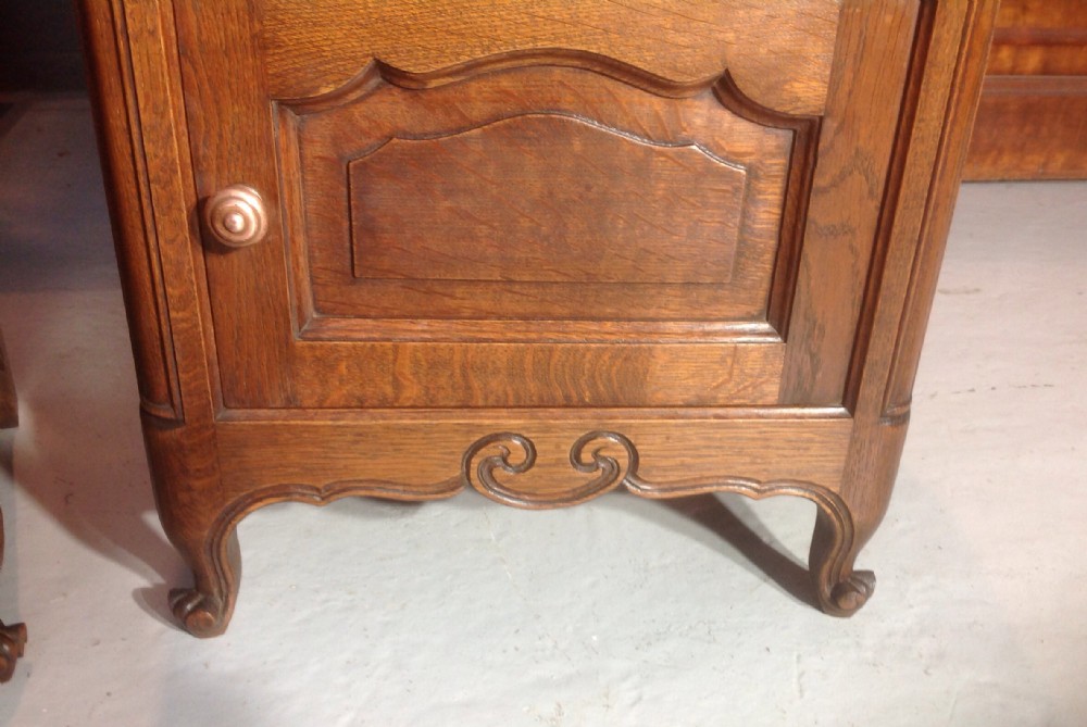 PAIR OF OAK BEDSIDE CABINETS View III