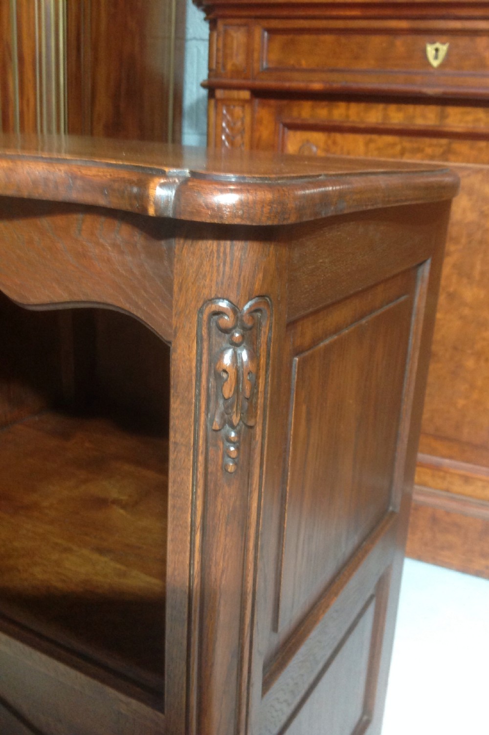 PAIR OF OAK BEDSIDE CABINETS View IV