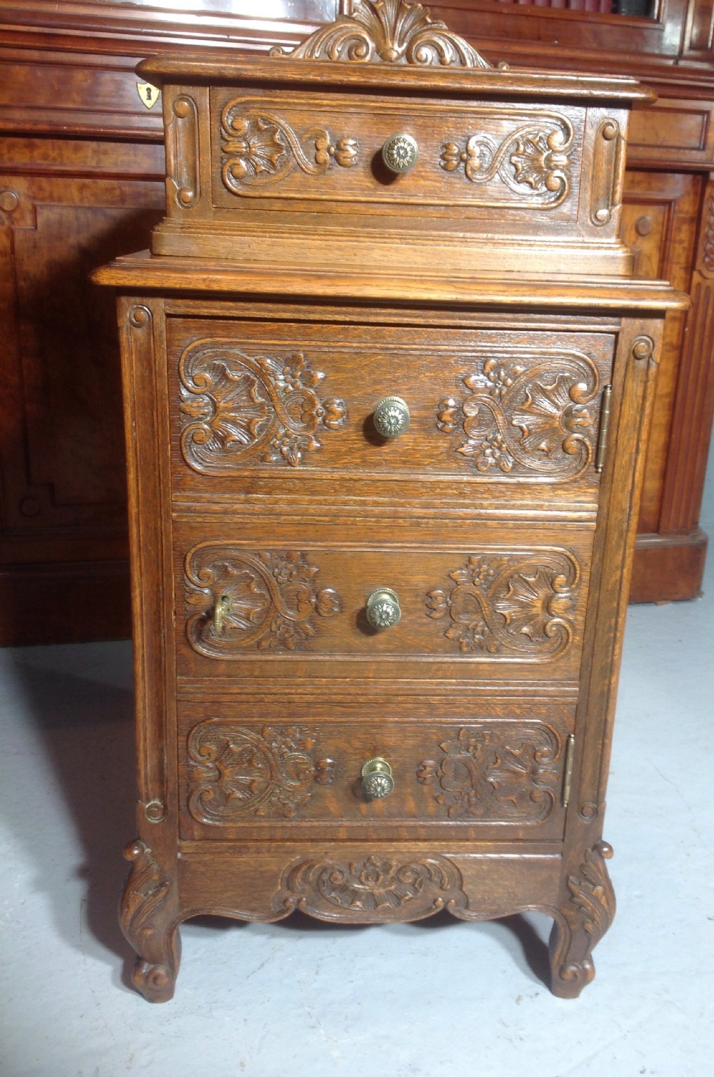 QUALITY PAIR OF FRENCH CARVED OAK BEDSIDE CABINETS  View II