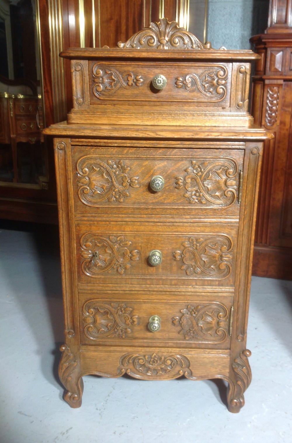 QUALITY PAIR OF FRENCH CARVED OAK BEDSIDE CABINETS  View III
