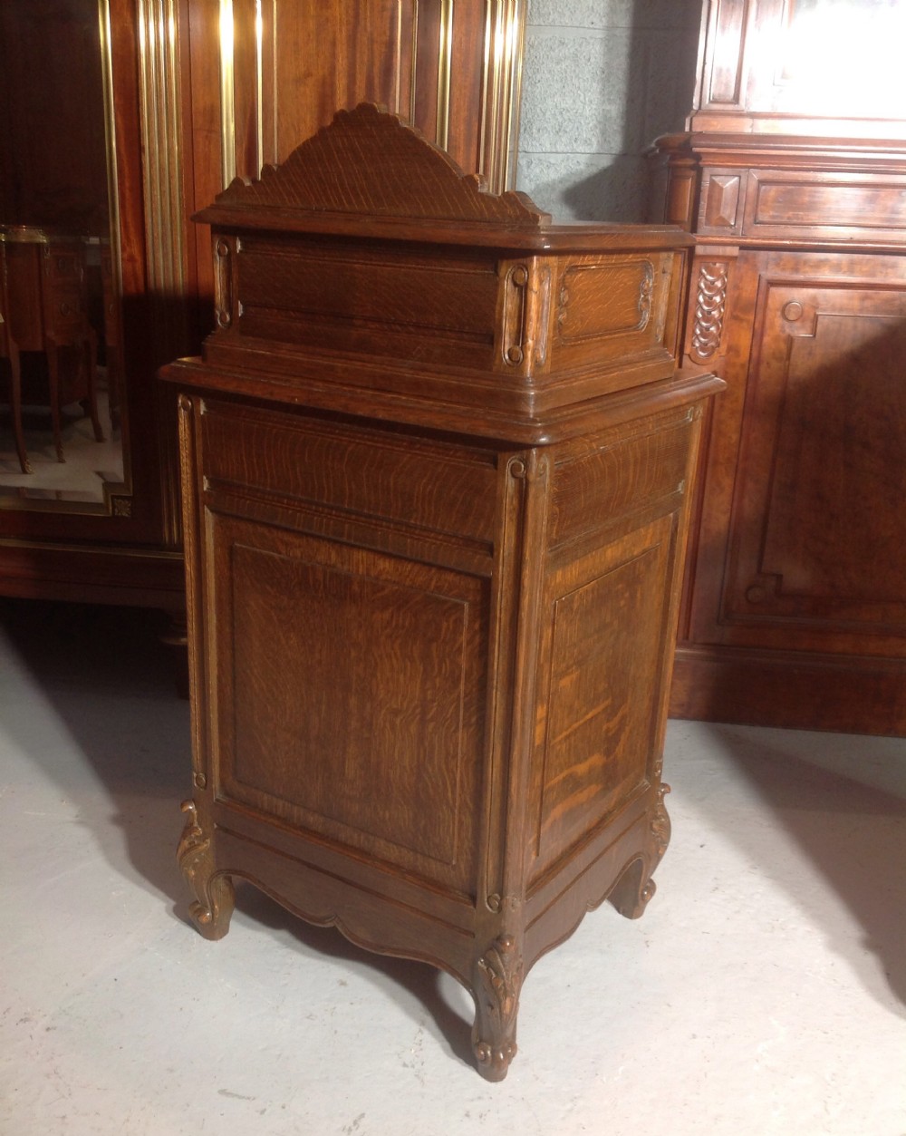 QUALITY PAIR OF FRENCH CARVED OAK BEDSIDE CABINETS  View V
