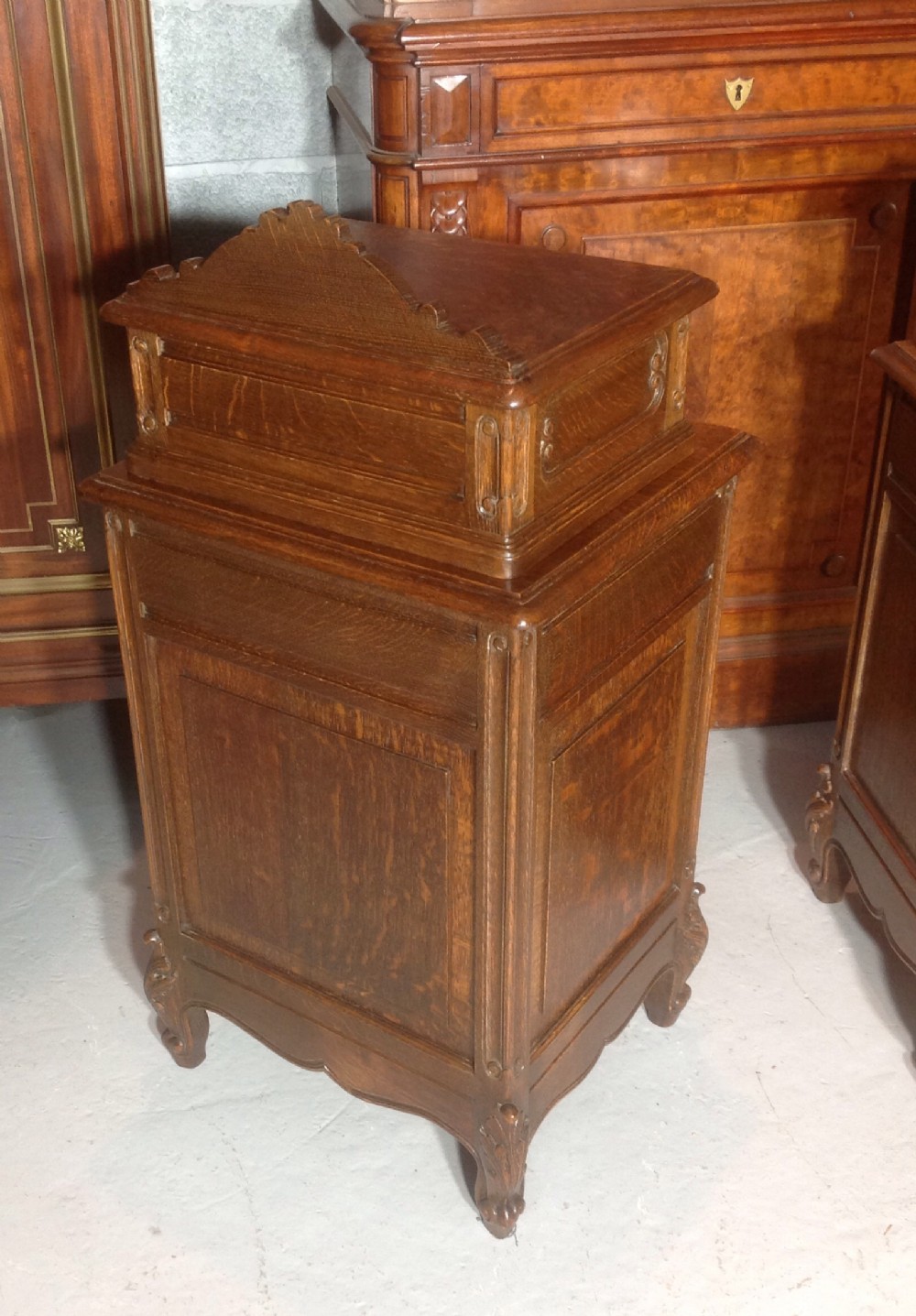 PAIR OF QUALITY CARVED OAK FRENCH BEDSIDE CABINETS View III