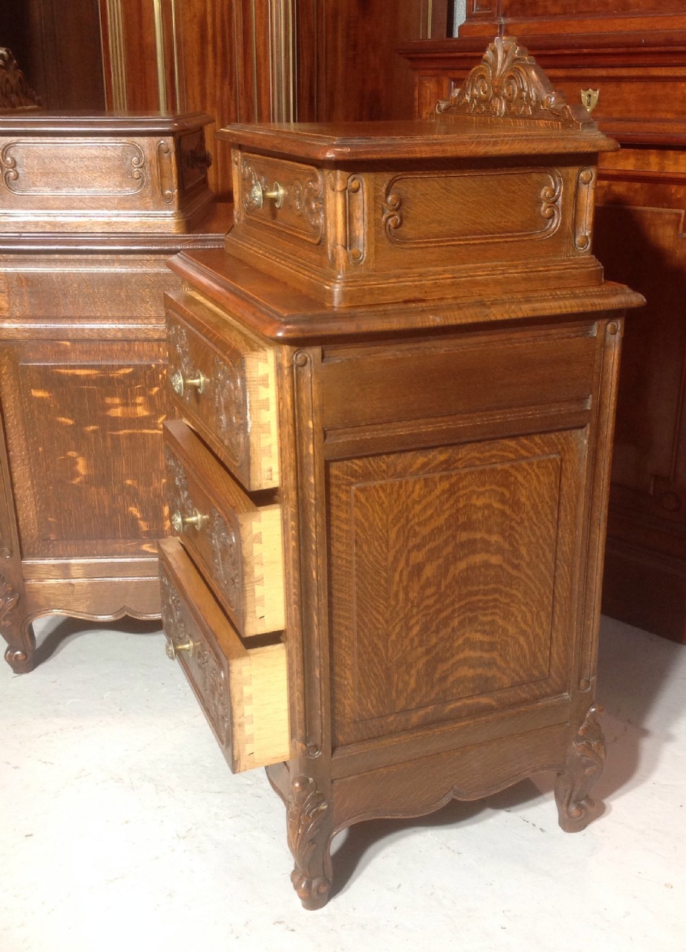 PAIR OF QUALITY CARVED OAK FRENCH BEDSIDE CABINETS View VII
