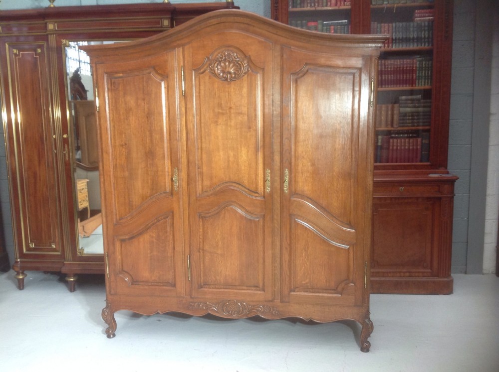 CARVED OAK FRENCH ARMOIRE View X