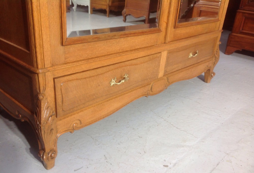 CARVED LIGHT OAK FRENCH ARMOIRE View III
