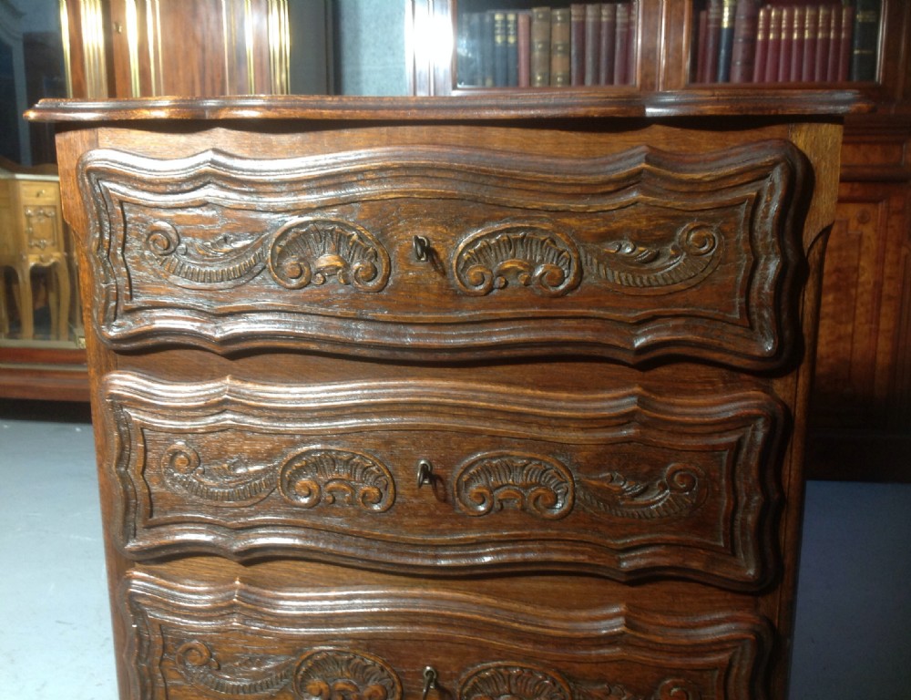 CARVED OAK FRENCH CHEST View II