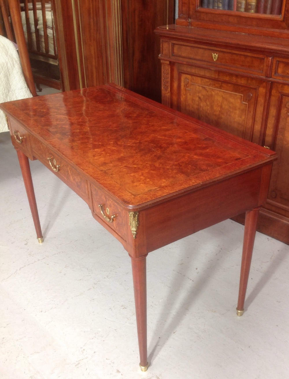 FRENCH BURR WALNUT WRITING DESK View VII