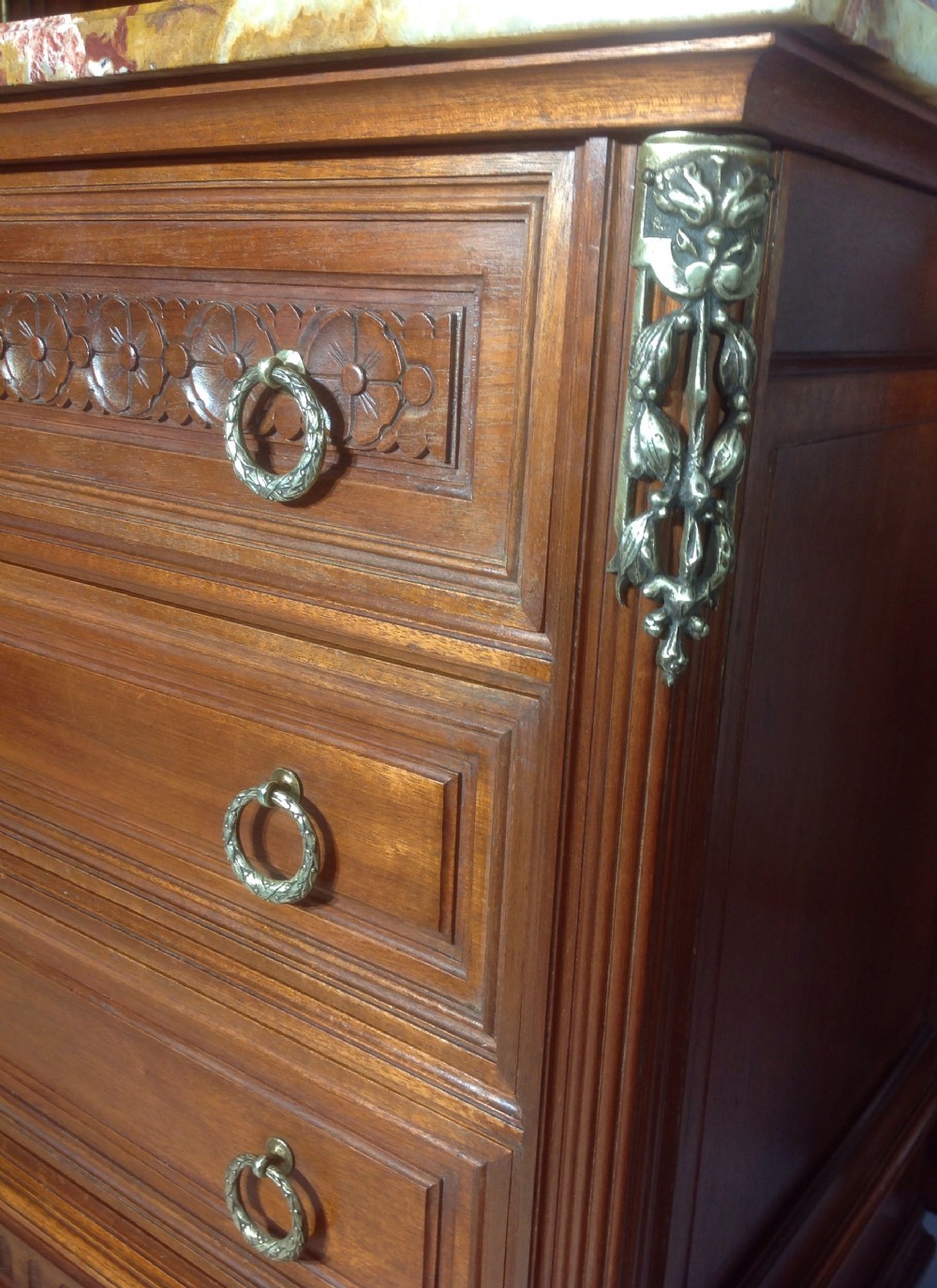 CARVED WANUT FRENCH COMMODE View IV