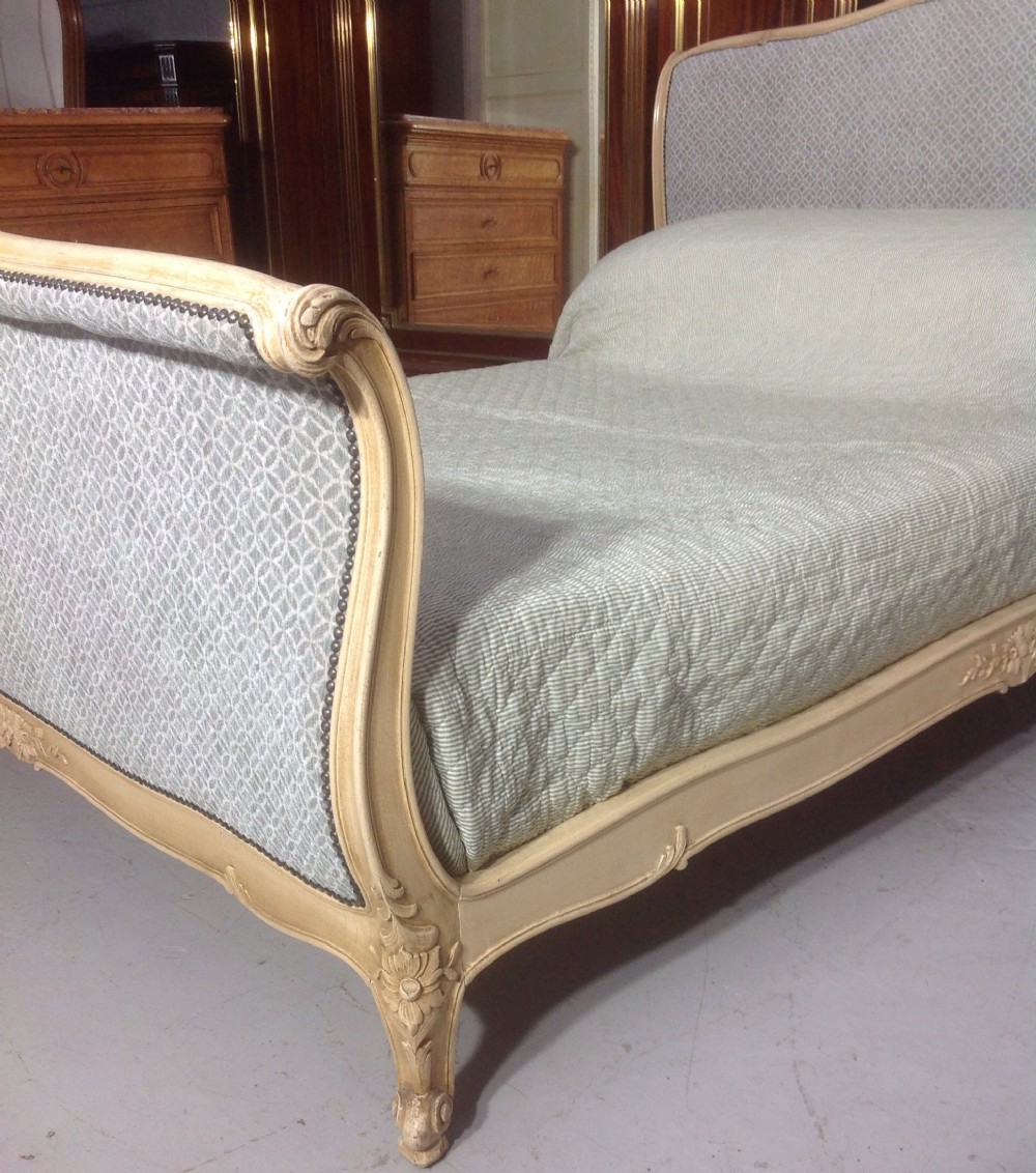 FRENCH UPHOLSTERED PAINTED SLEIGH BED  View III